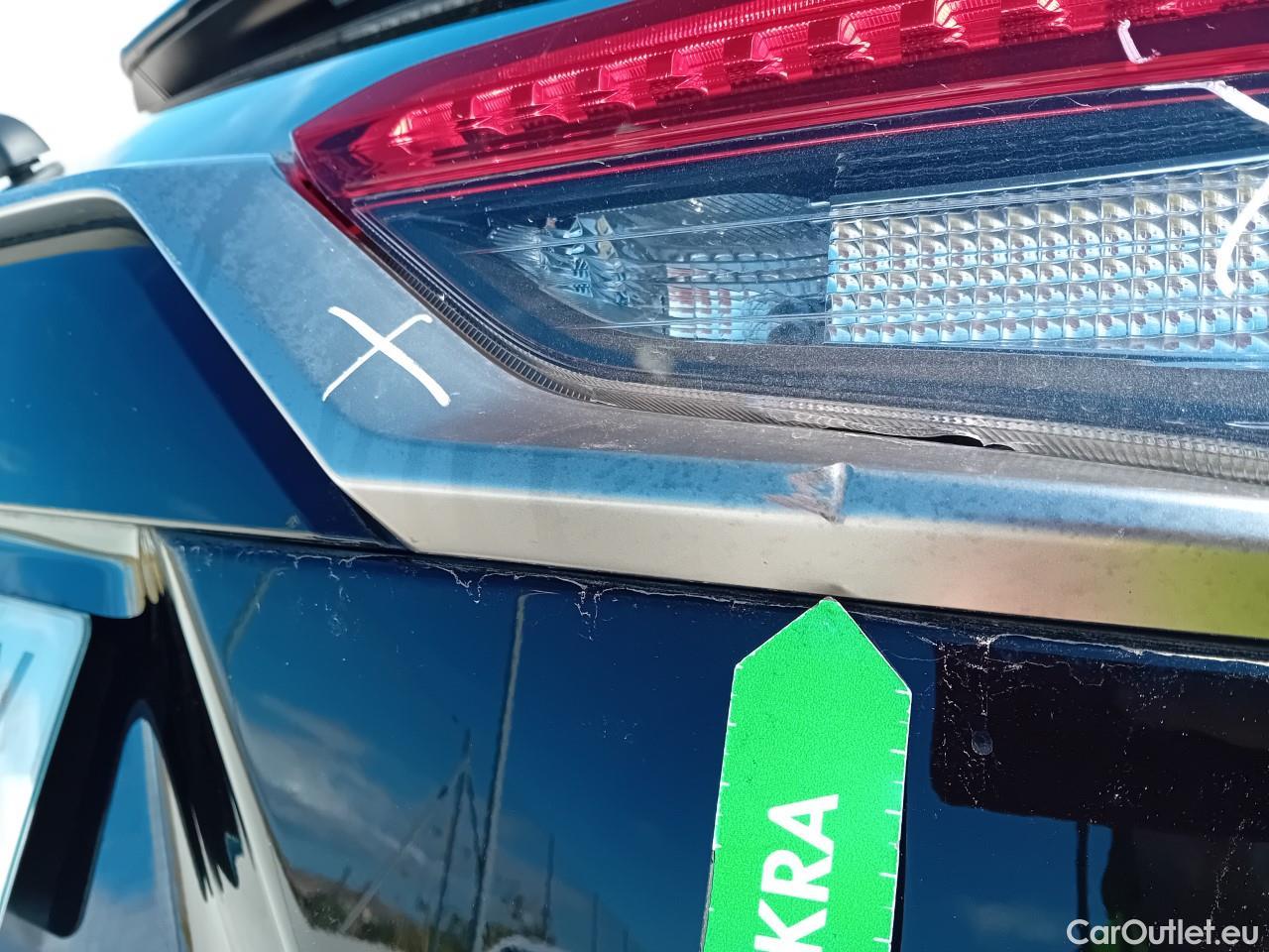  Toyota  RAV4 TOYOTA  / 2018 / 5P / todoterreno 2.5l PLUG-IN 300PH (e-CVT) Advance #26