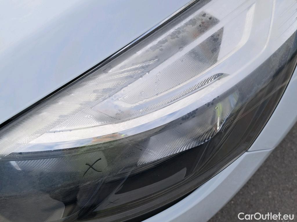  Renault  Clio RENAULT  / 2016 / 5P / berlina con portón Business Energy dCi 66kW (90CV) #18