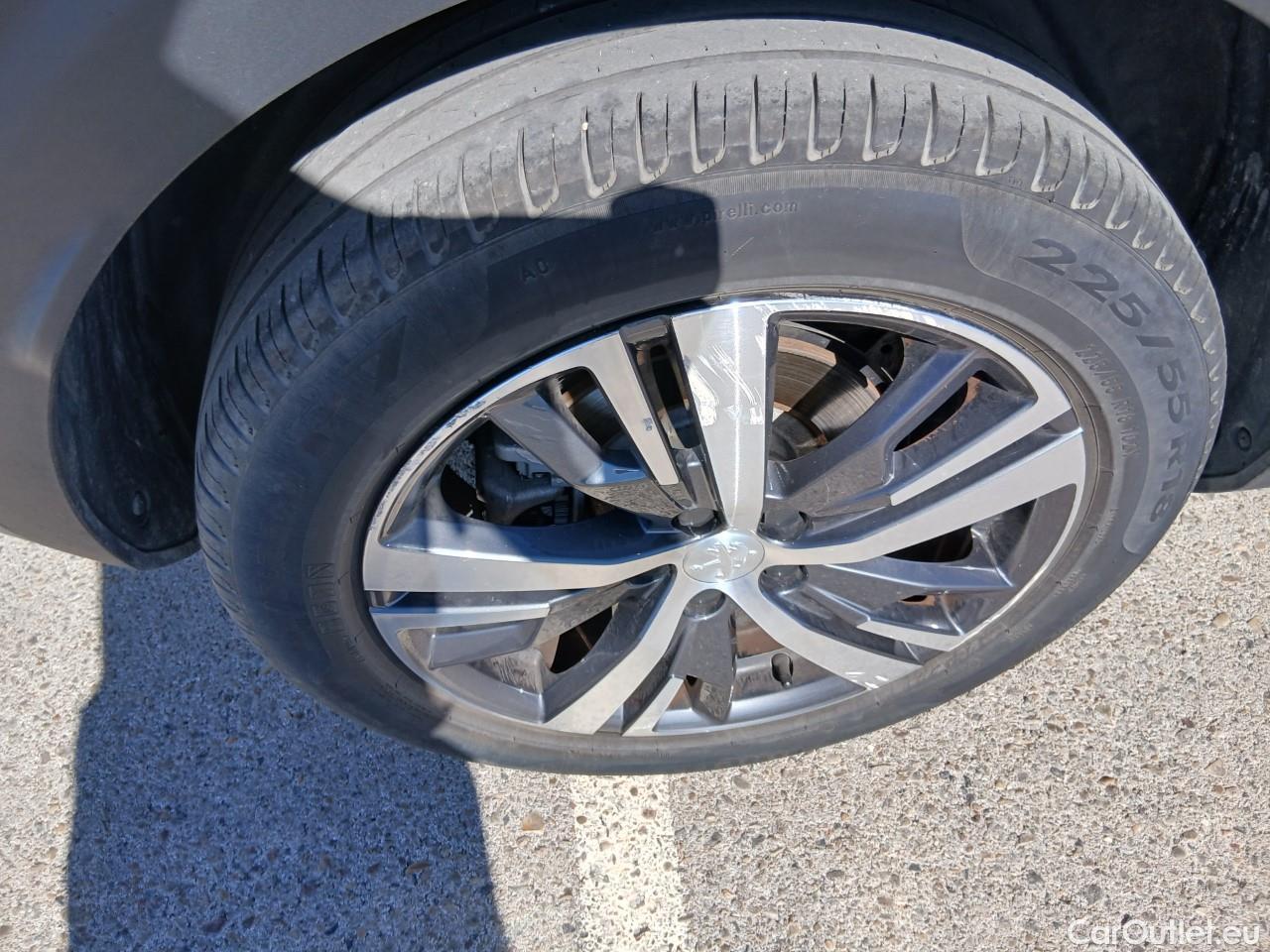  Peugeot  3008  Allure 1.5 HDi 130CV AT8 E6d #24