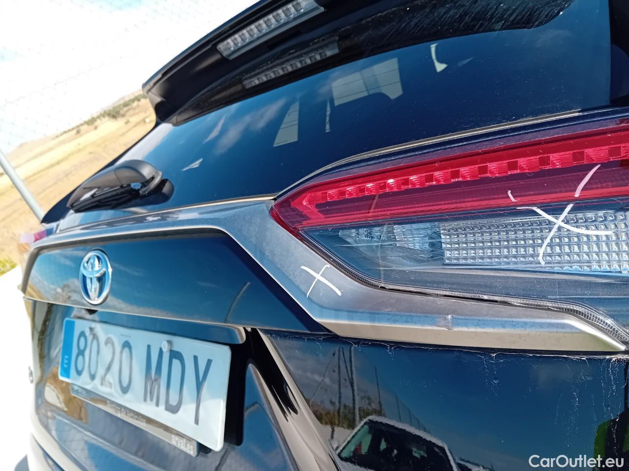  Toyota  RAV4 TOYOTA  / 2018 / 5P / todoterreno 2.5l PLUG-IN 300PH (e-CVT) Advance #27