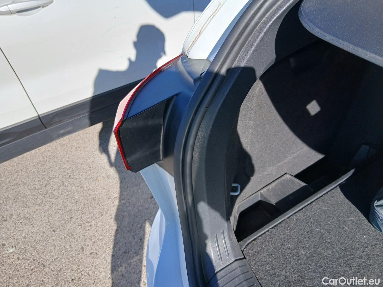  Volkswagen  Golf  VIII Variant Life eTSI 1.0 TSI 110CV AT7 E6d #25