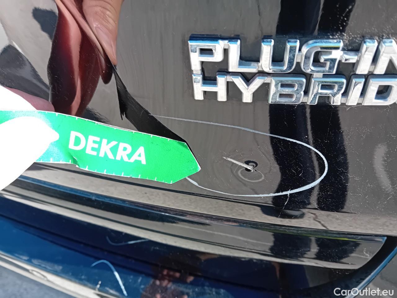  Toyota  RAV4 TOYOTA  / 2018 / 5P / todoterreno 2.5l PLUG-IN 300PH (e-CVT) Advance #25