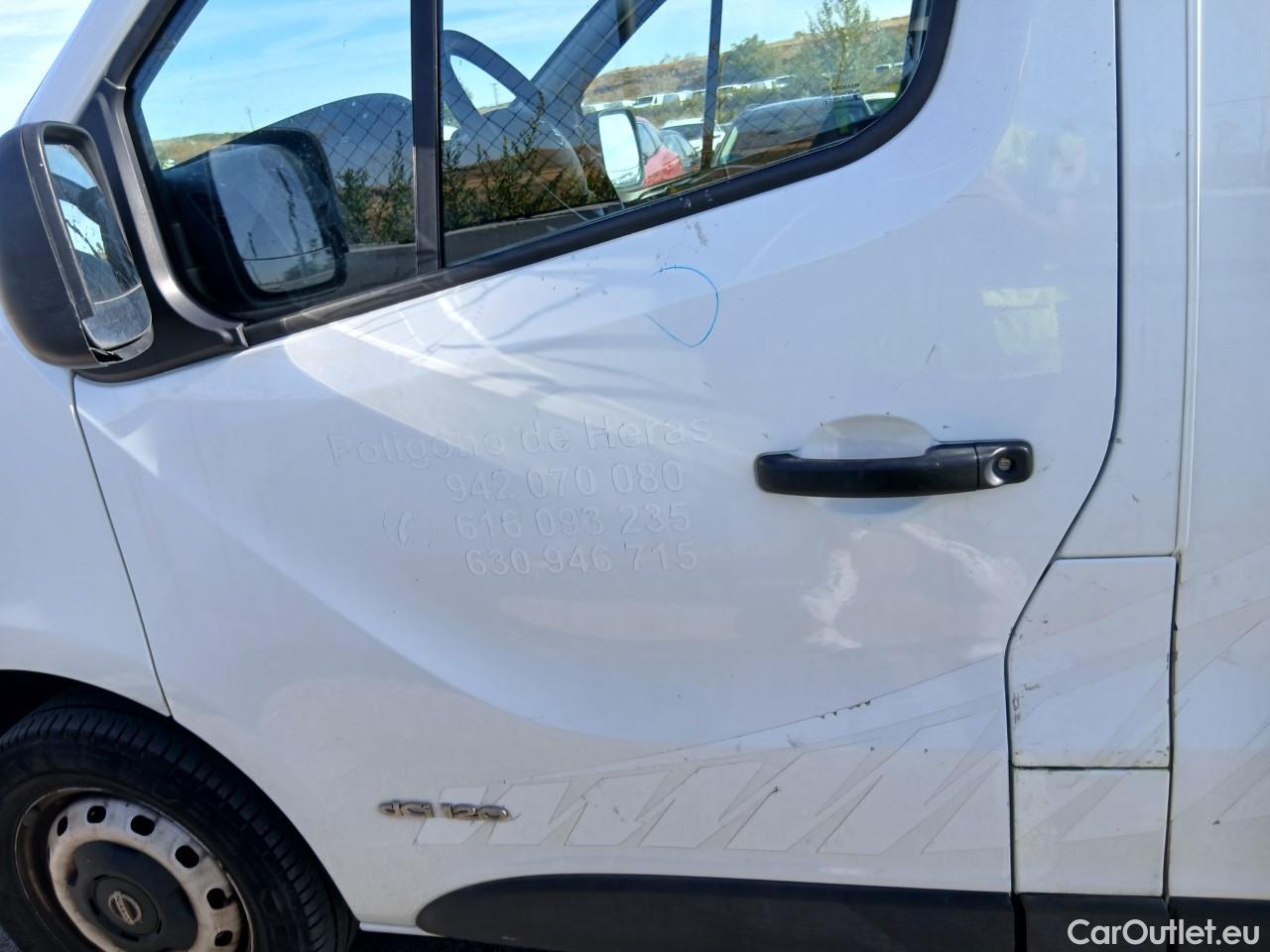  Nissan  NV300 NISSAN  / 2016 / 4P / furgón 1.6dCi 88kW (120CV) L1H1 1,2T BASIC #13