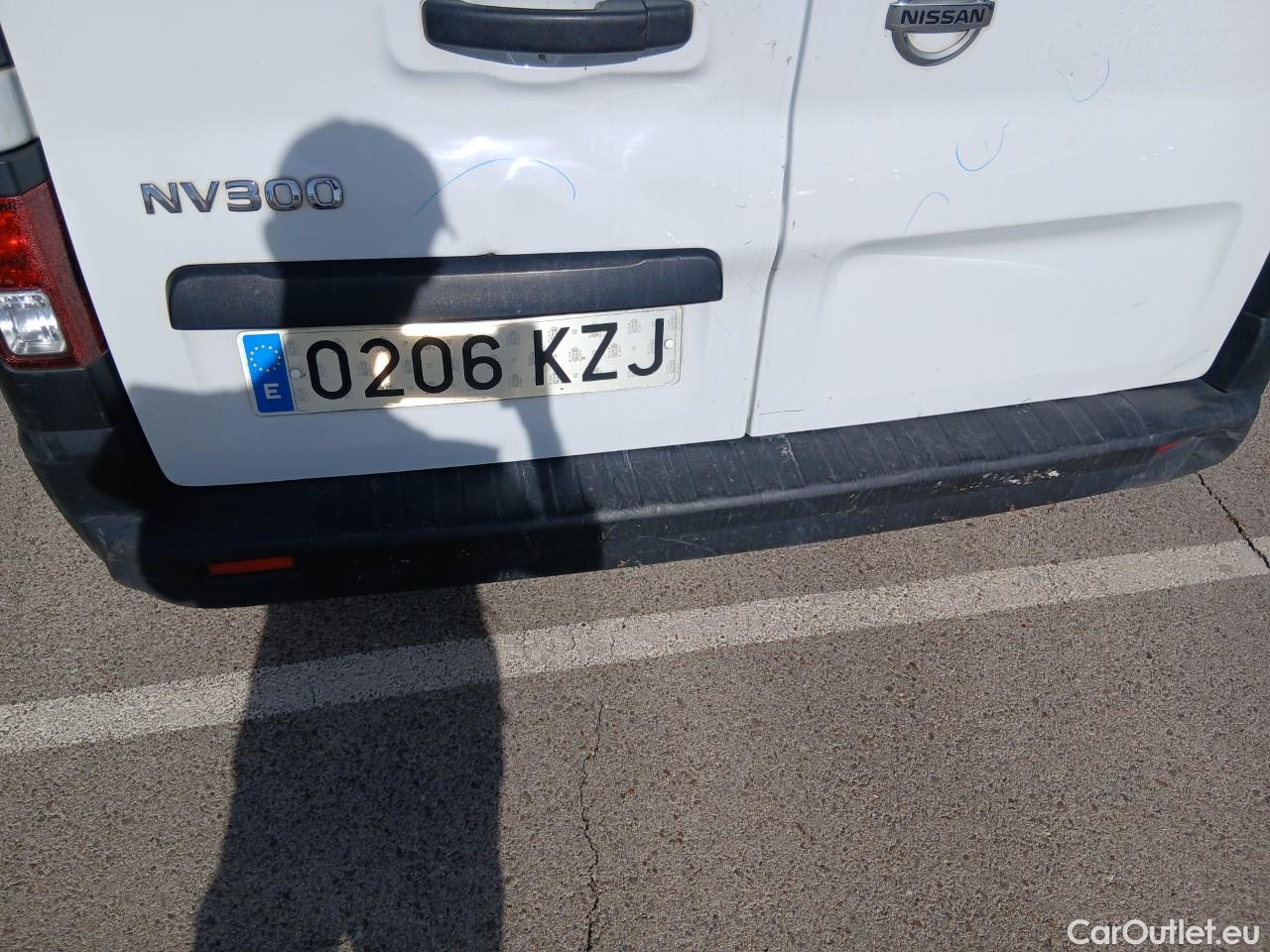 Nissan  NV300 NISSAN  / 2016 / 4P / furgón 1.6dCi 88kW (120CV) L1H1 1,2T BASIC #27