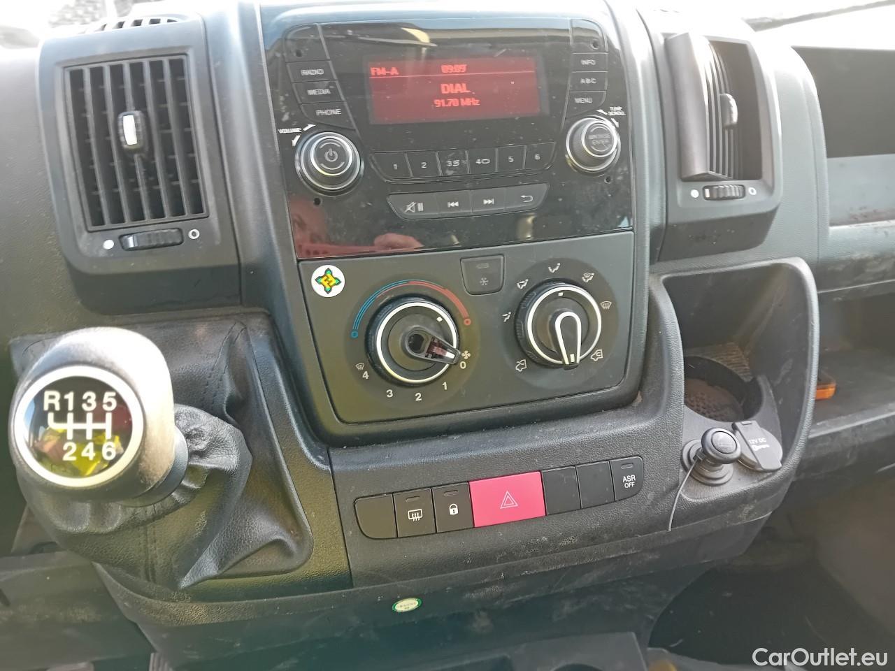  Citroen  Jumper CITROEN  / 2014 / 4P / chasis doble cabina BlueHDi 103KW C.Dob.Cab 35 Heavy L4 #3