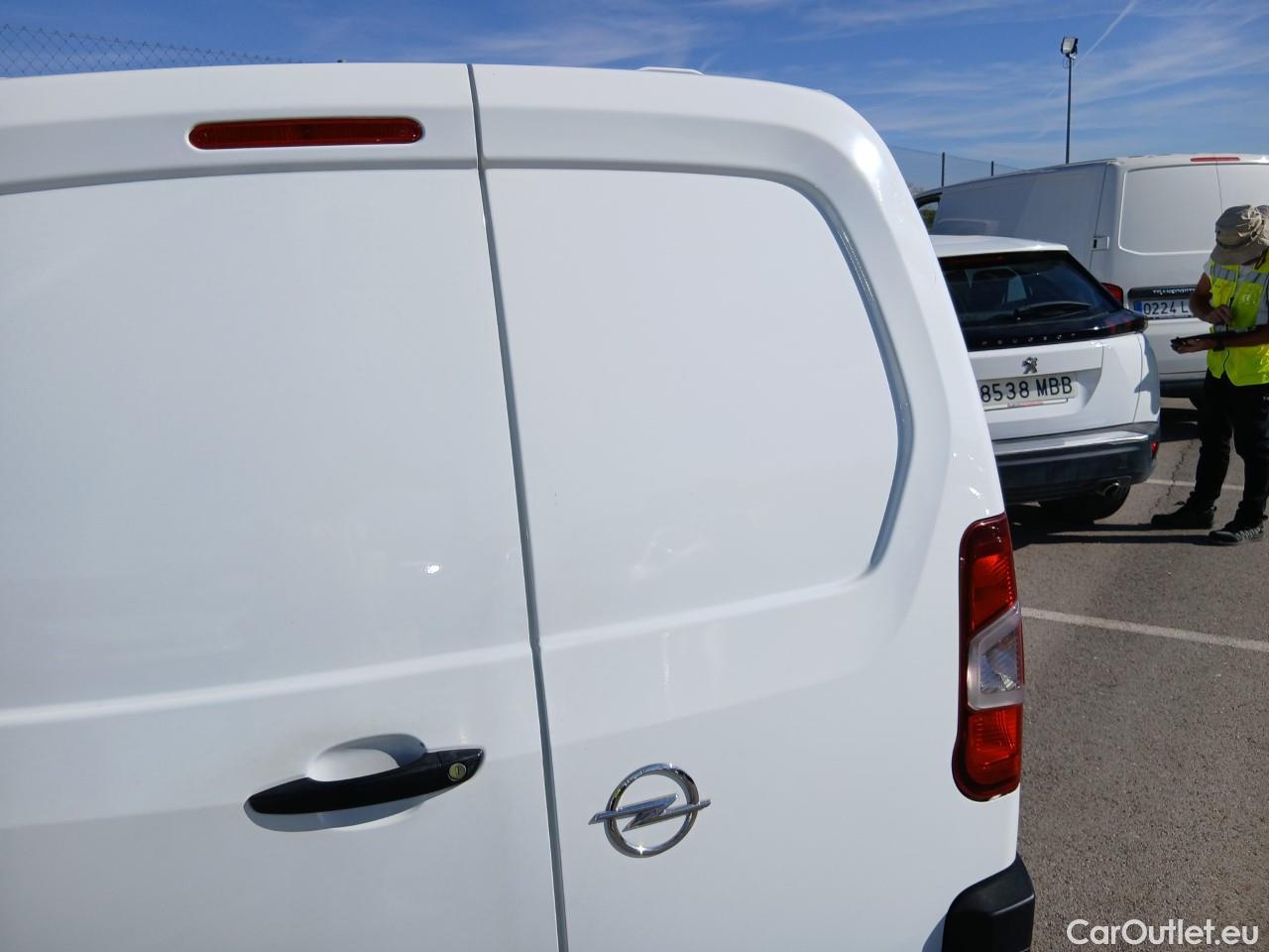  Opel  Combo OPEL  / 2018 / 3P / furgón derivado de turismo 1.5 TD 75kW (100CV) Express L H1 650kg (AC) #24