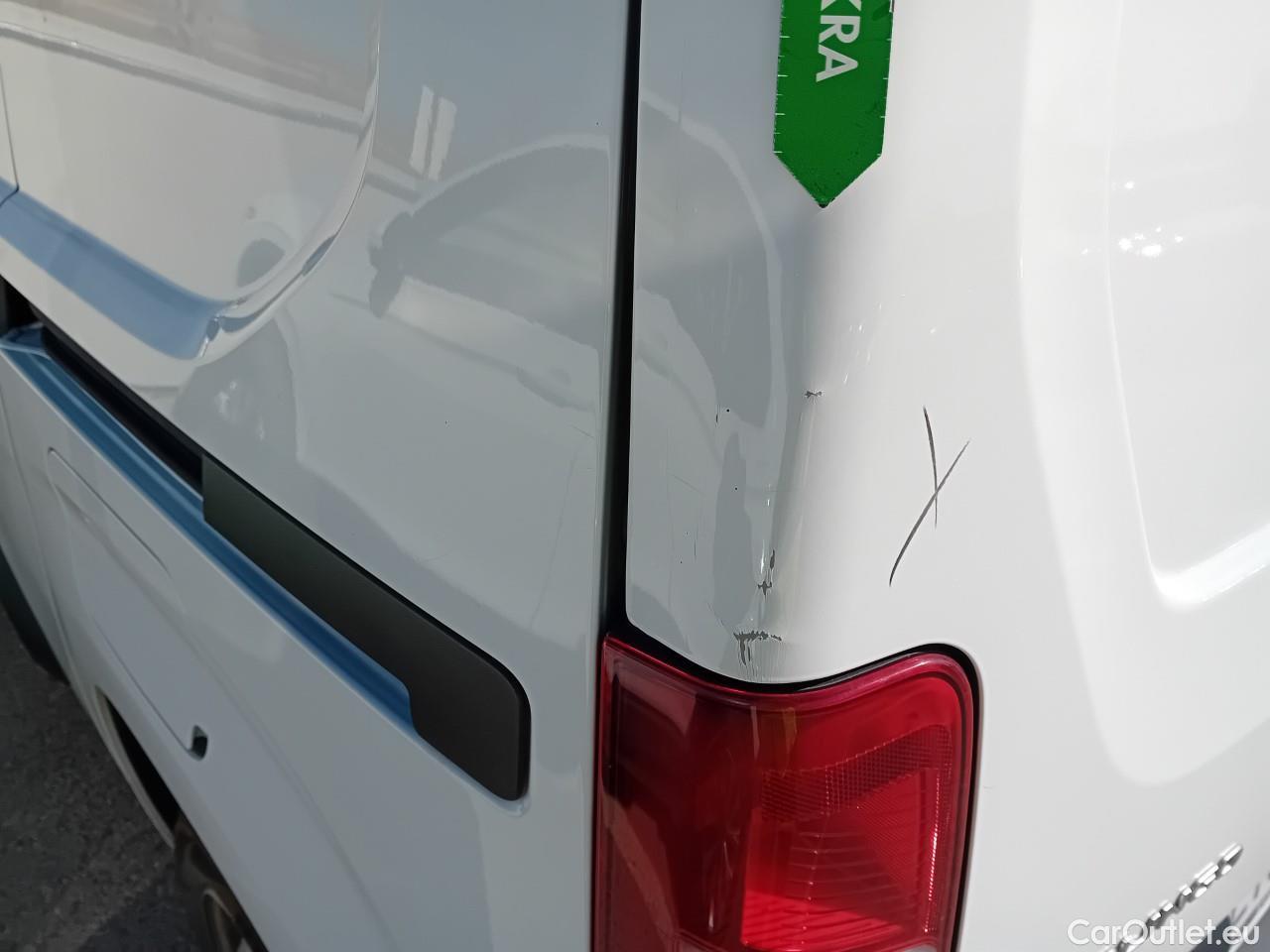  Citroen  Berlingo CITROEN  / 2018 / 4P / furgón derivado de turismo Talla M BlueHDi 100 CLUB #6