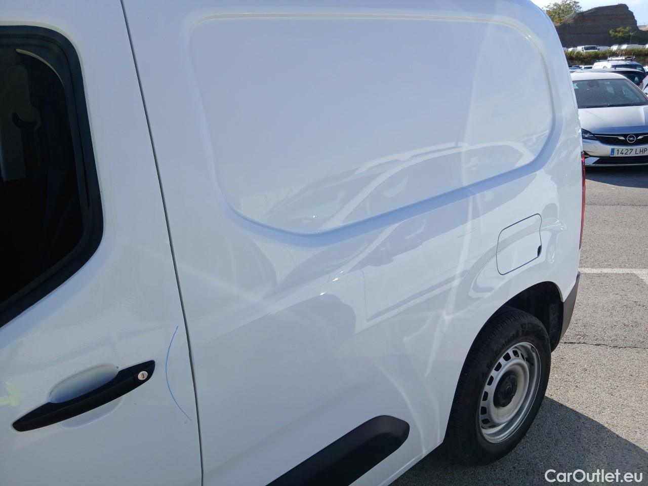  Opel  Combo OPEL  / 2018 / 3P / furgón derivado de turismo 1.5 TD 75kW (100CV) Express L H1 650kg (AC) #19