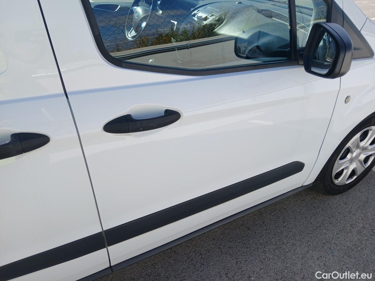  Ford  Transit  Courier Trend 1.5 TDCi 75CV MT6 E6dT #40