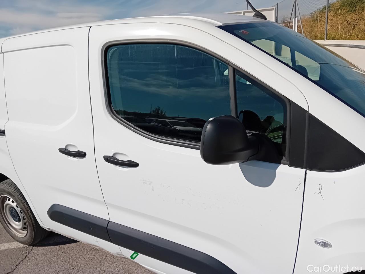  Citroen  Berlingo CITROEN  / 2018 / 4P / furgón derivado de turismo Talla M BlueHDi 100 CLUB #17