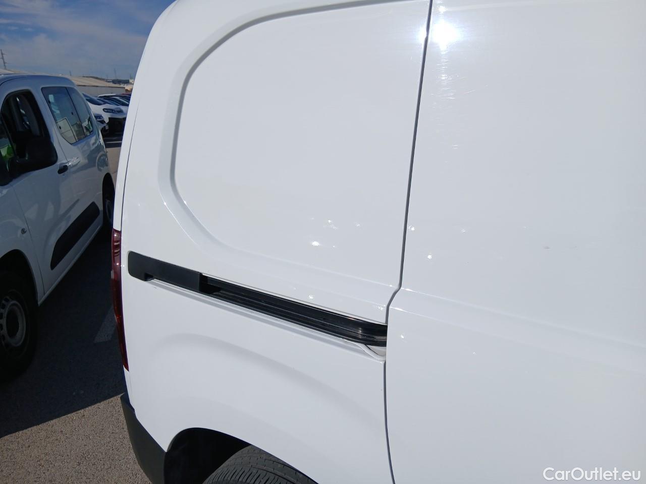  Opel  Combo OPEL  / 2018 / 3P / furgón derivado de turismo 1.5 TD 75kW (100CV) Express L H1 650kg (AC) #30