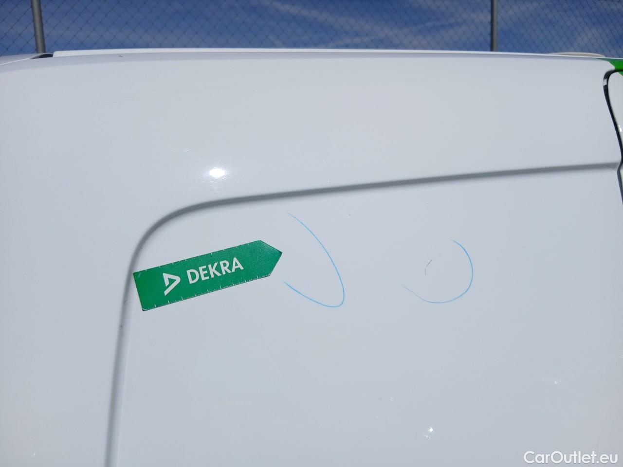  Ford  Transit Connect FORD Transit Courier/2014/4P/furgón der.turis Van 1.5 TDCi 75kW Trend #32