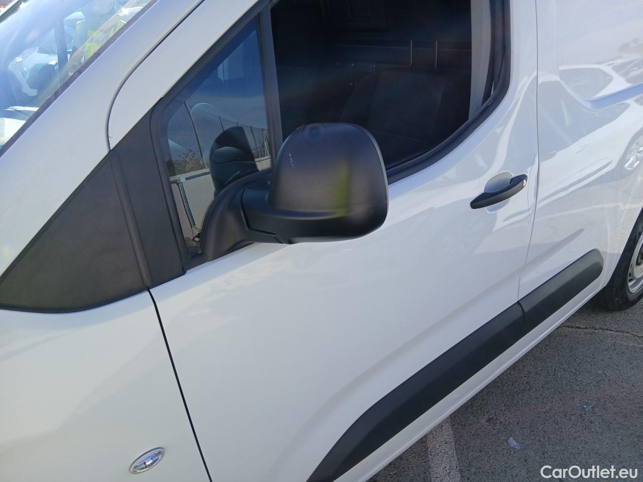  Opel  Combo OPEL  / 2018 / 3P / furgón derivado de turismo 1.5 TD 75kW (100CV) Express L H1 650kg (AC) #10