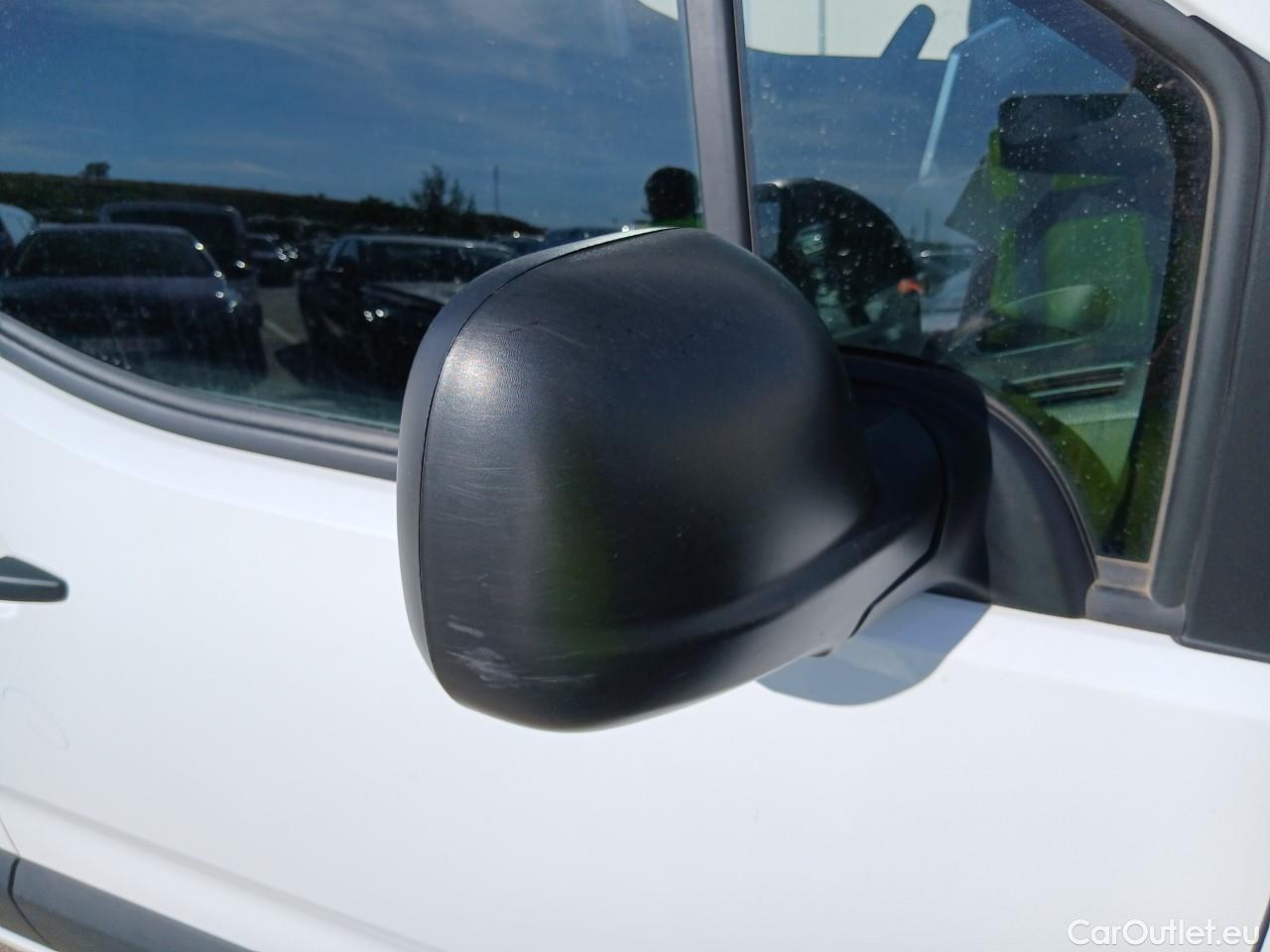  Opel  Combo OPEL  / 2018 / 3P / furgón derivado de turismo 1.5 TD 75kW (100CV) Express L H1 650kg (AC) #31