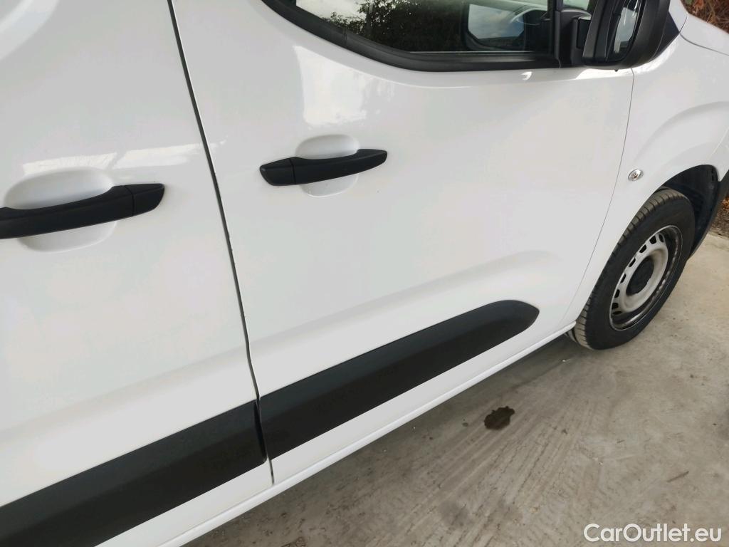  Peugeot  Partner PEUGEOT  / 2018 / 4P / furgón derivado de turismo Premium Standard 600kg BlueHDi 73kW (AC) #17