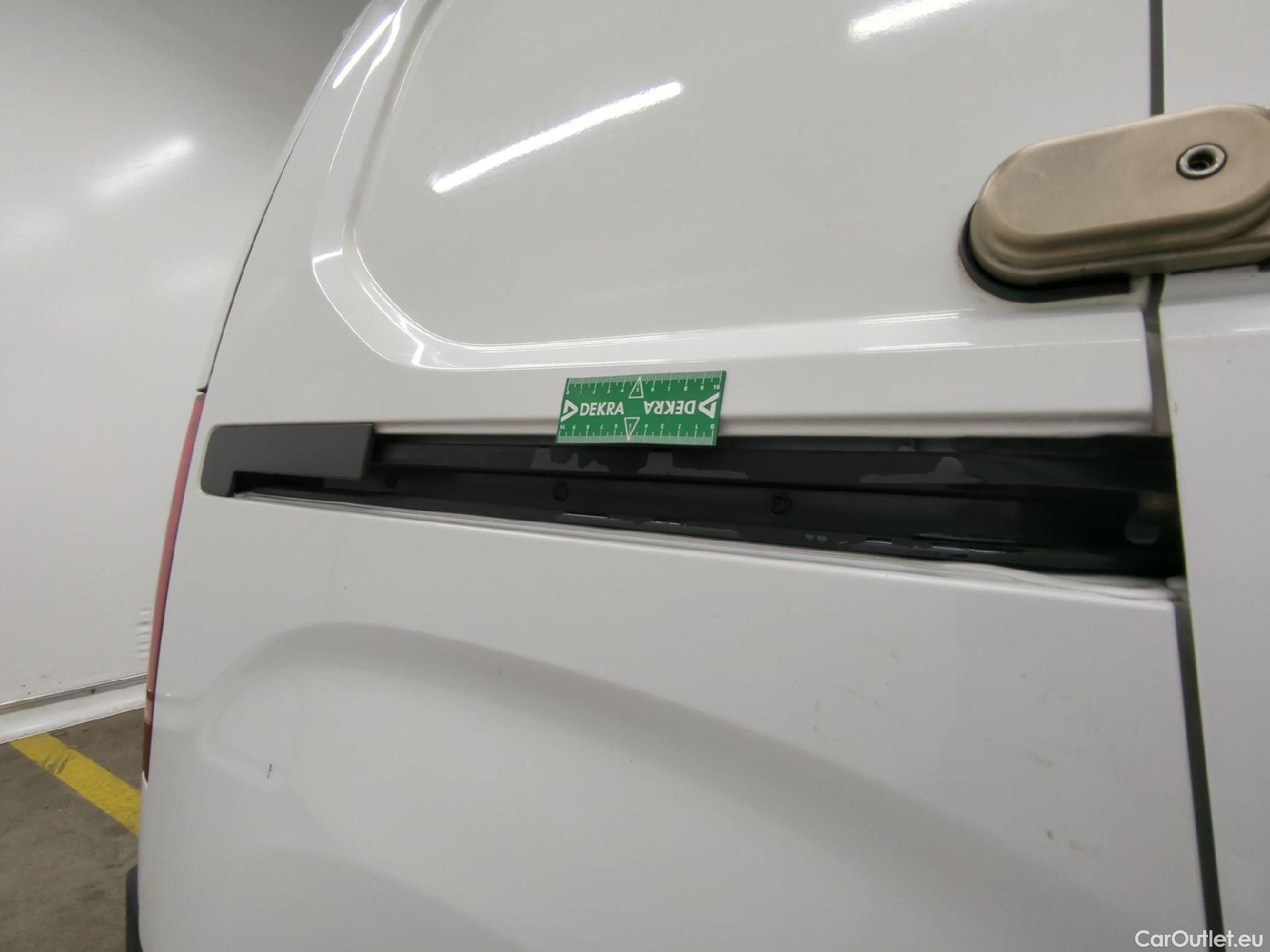  Citroen  Berlingo  Fourgon Club M 650 1.6 BlueHDi 100CV BVM5 E6 #12
