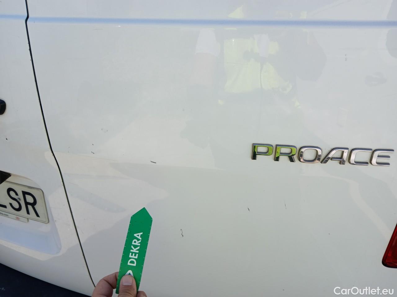  Land Rover  Discovery TOYOTA Proace / 2020 / 4P / furgón 1.5D 100CV GX 1PL 2PT L1 #40