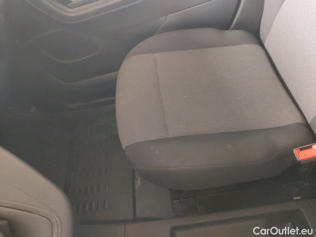  Peugeot  Partner PEUGEOT  / 2018 / 4P / furgón derivado de turismo Premium Standard 600kg BlueHDi 73kW (AC) #44