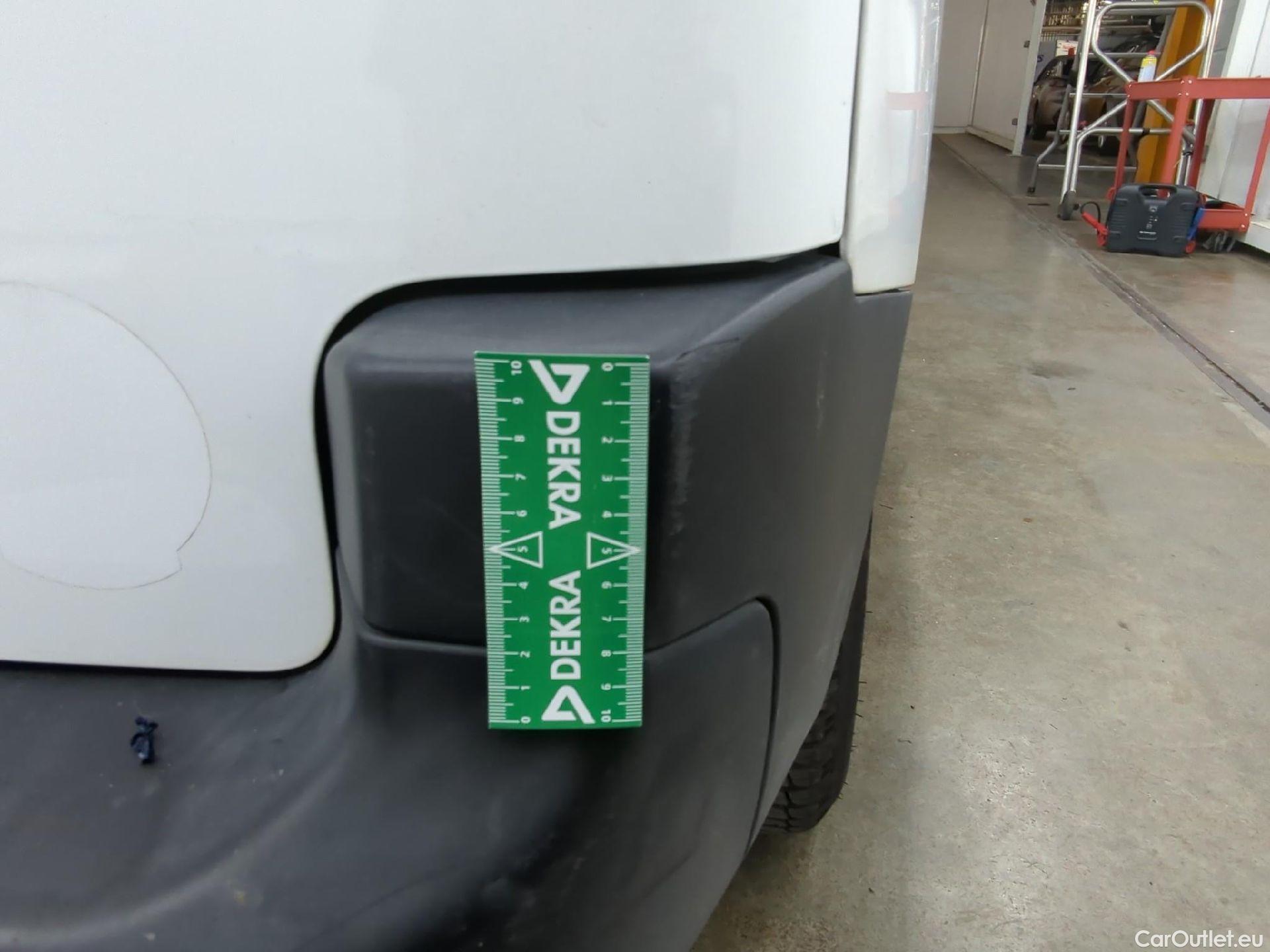  Citroen  Berlingo  Fourgon Club M 650 1.6 BlueHDi 100CV BVM5 E6 #44