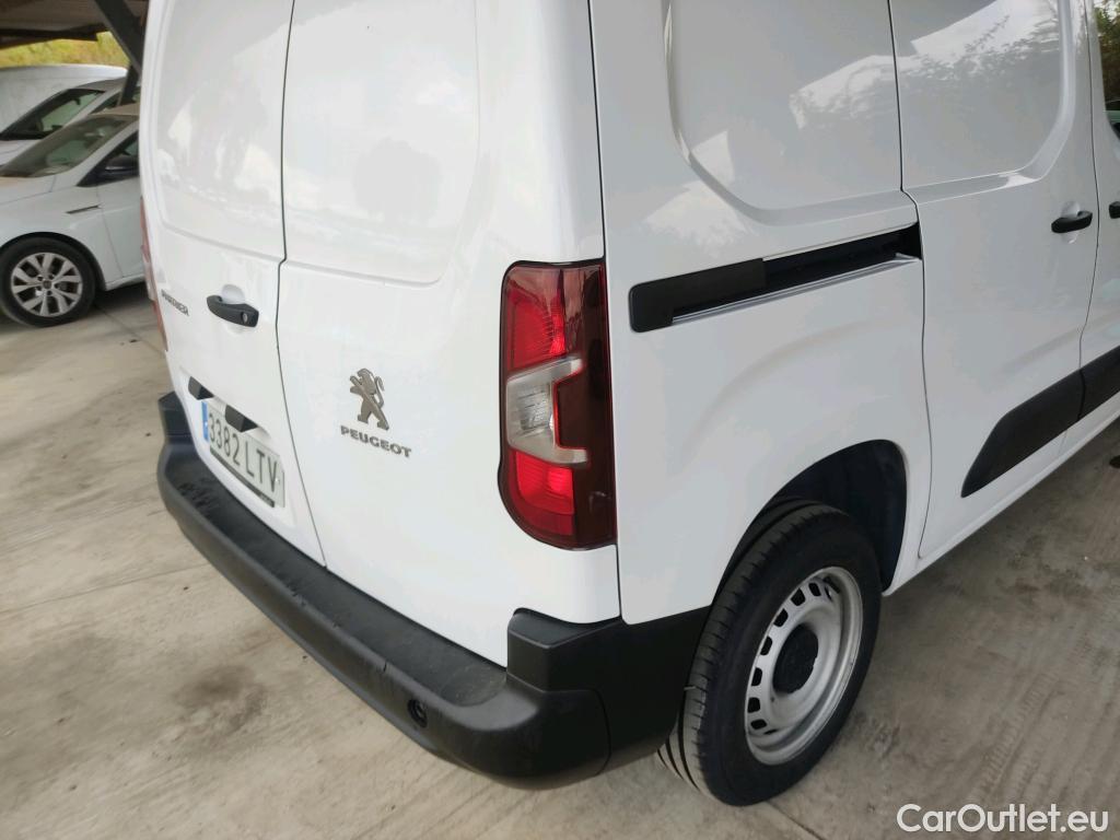  Peugeot  Partner PEUGEOT  / 2018 / 4P / furgón derivado de turismo Premium Standard 600kg BlueHDi 73kW (AC) #13