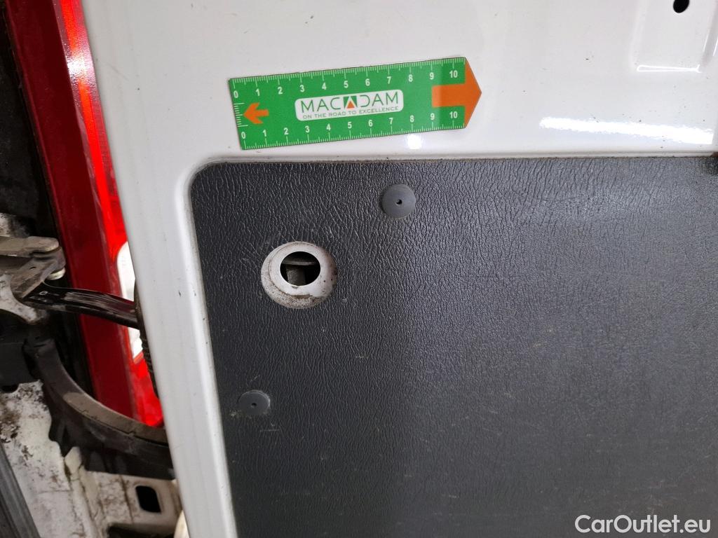  Citroen  Jumper CITROEN  VU 4p Fourgon 30 L2H2 BlueHDi 130 BVM6 Club #35