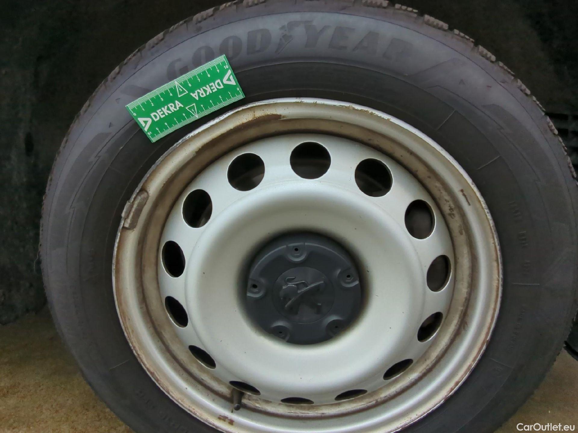  Peugeot  Partner  XL 950 1.5 HDi 130CV BVM6 6E #16