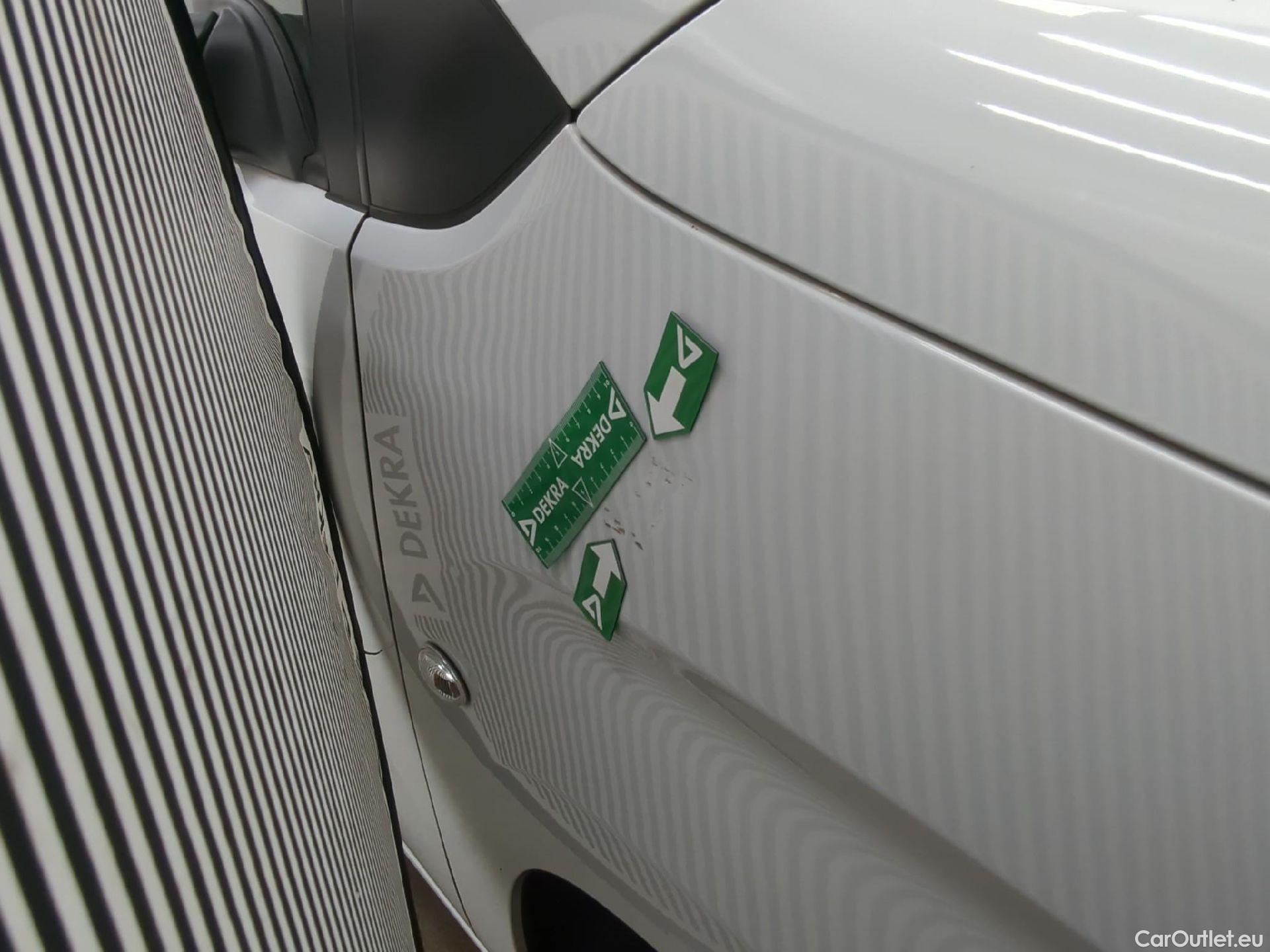  Peugeot  Partner  XL 950 1.5 HDi 130CV BVM6 6E #24