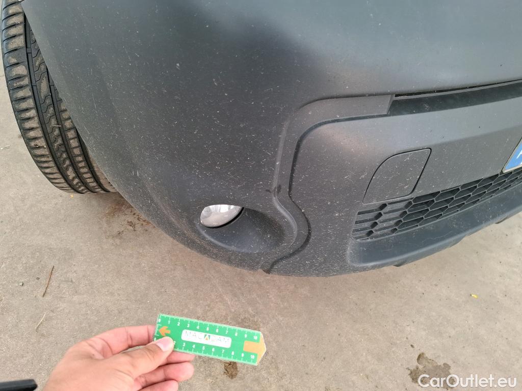  Renault  Kangoo RENAULT  Express / 2013 / 4P / Fourgonnette Extra R-Link dCi 90 #17
