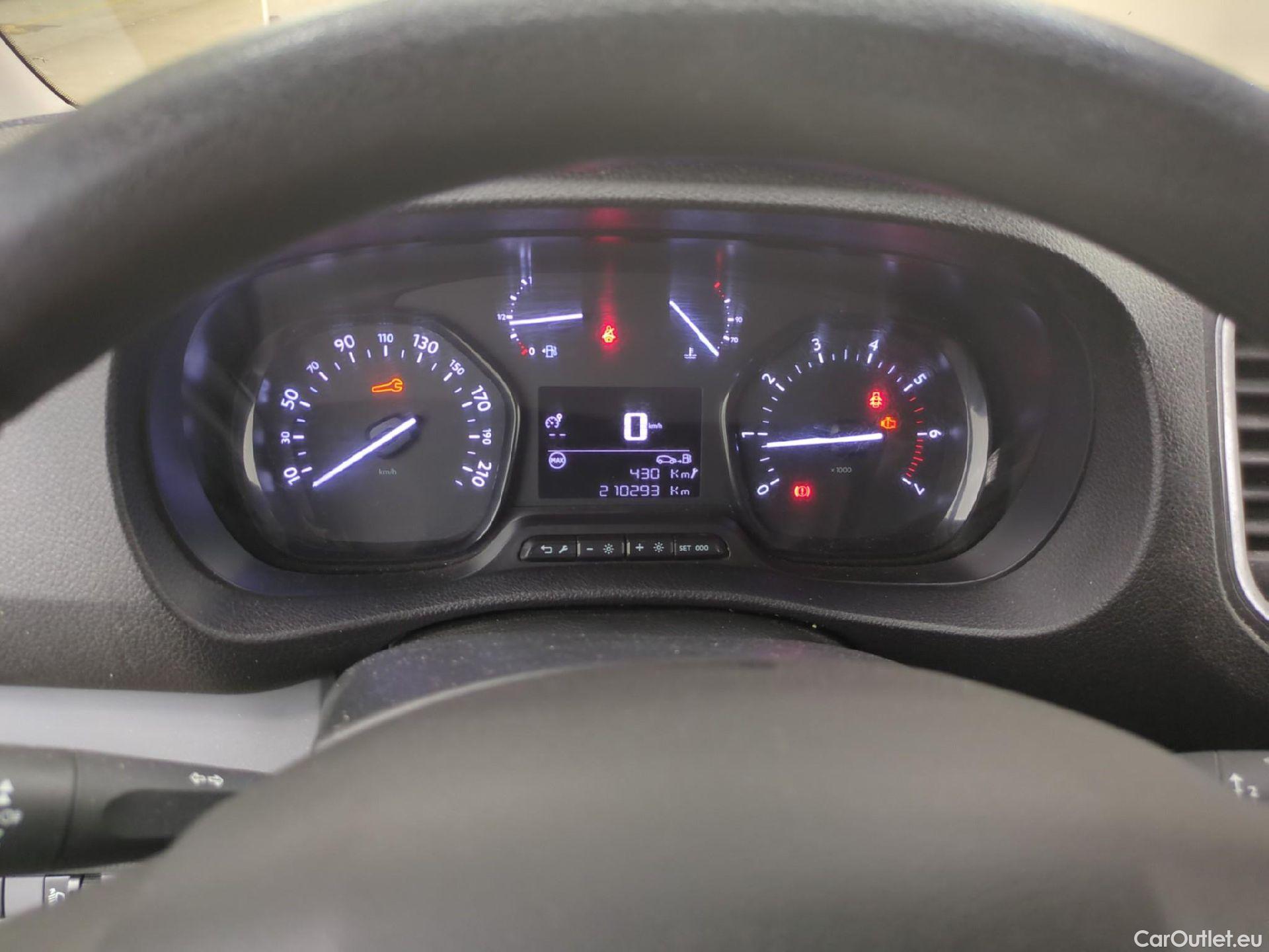  Peugeot  Expert  Fourgon Asphalt L2 2.0 HDi 150CV BVM6 E6d #1
