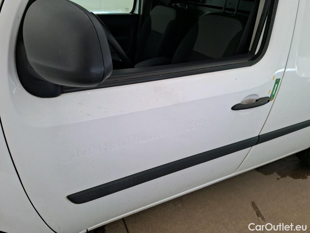  Renault  Kangoo RENAULT  Express / 2013 / 4P / Fourgonnette Extra R-Link dCi 90 #20