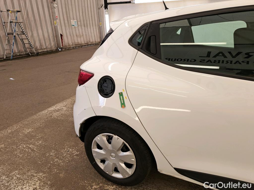  Renault  Clio  IV Air MediaNav 1.5 dCi 75CV BVM5 E5 #84