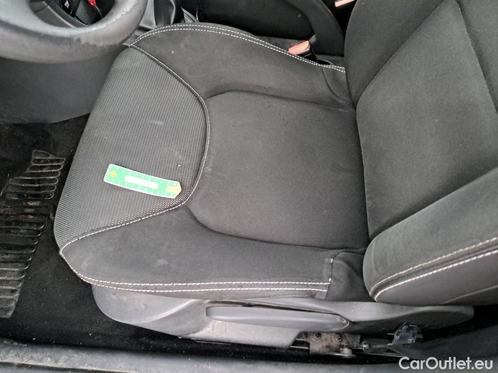  Renault  Clio  IV Air MediaNav 1.5 dCi 75CV BVM5 E5 #17