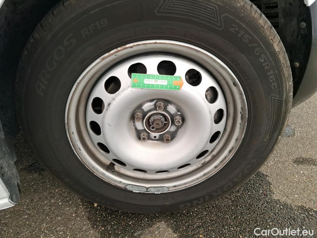  Peugeot  Expert  Fourgon Premium Standard 1.5 HDi 120CV BVM6 E6d #14