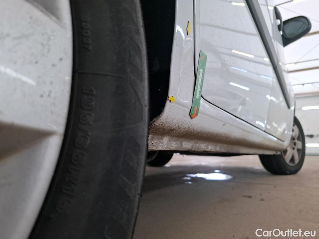  Renault  Kangoo RENAULT  Express / 2013 / 4P / Fourgonnette Extra R-Link dCi 90 #11