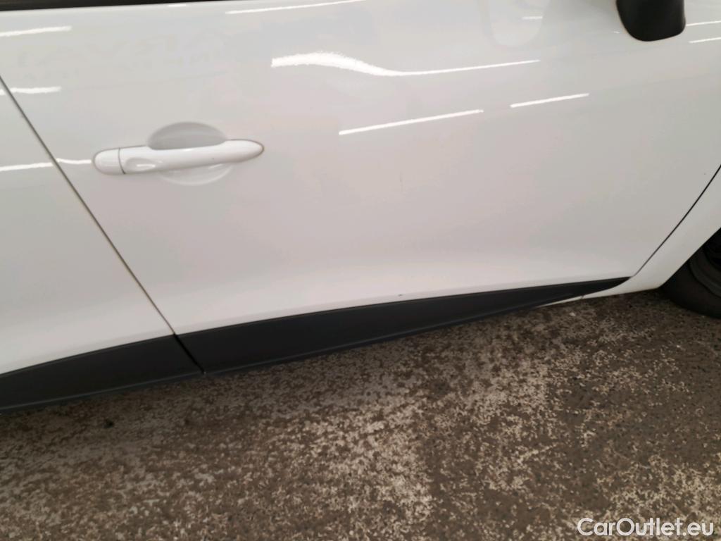  Renault  Clio  IV Air MediaNav 1.5 dCi 75CV BVM5 E5 #46