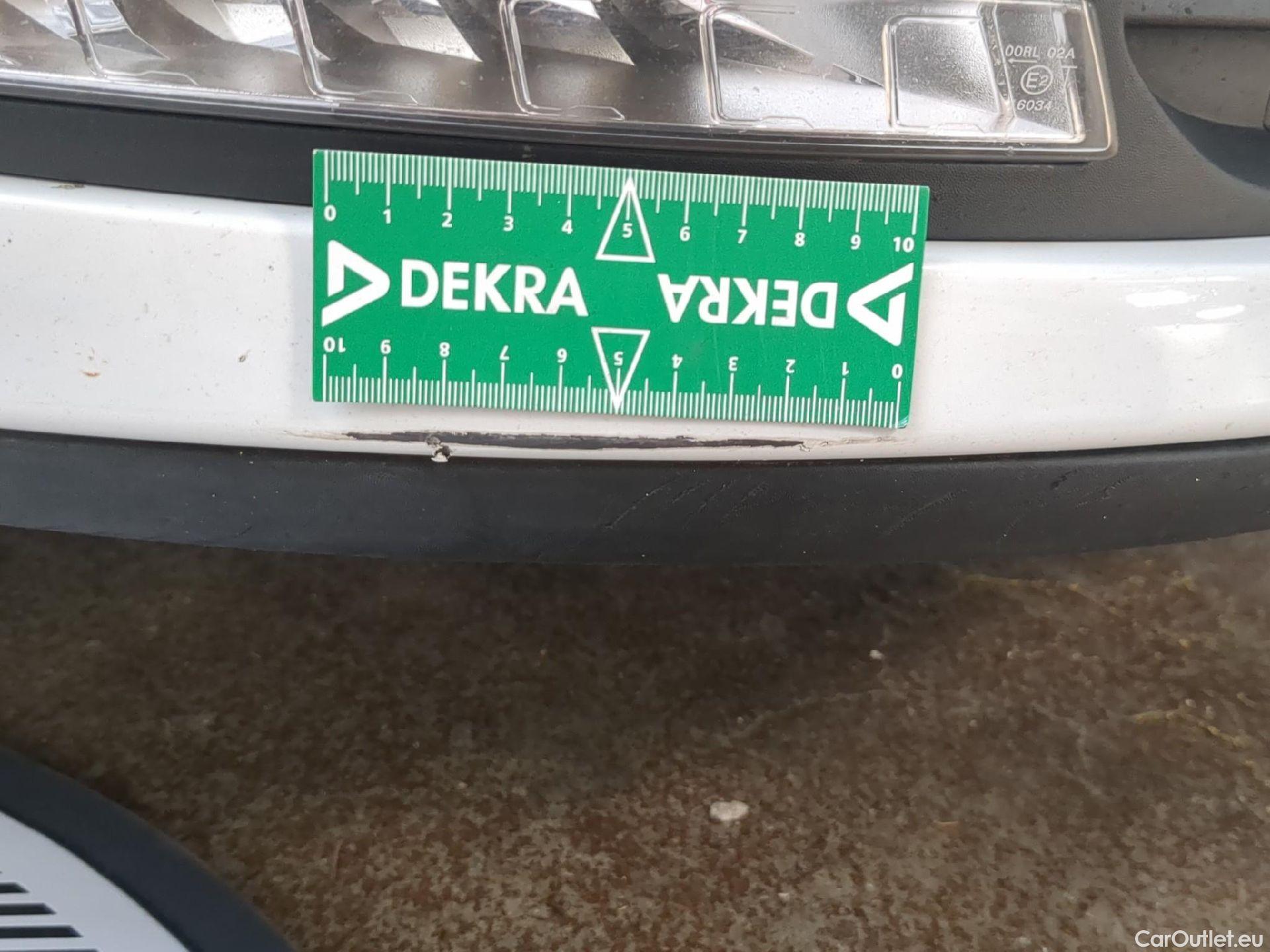  Renault  Clio  IV Air MediaNav 1.5 dCi 75CV BVM5 E6 #25