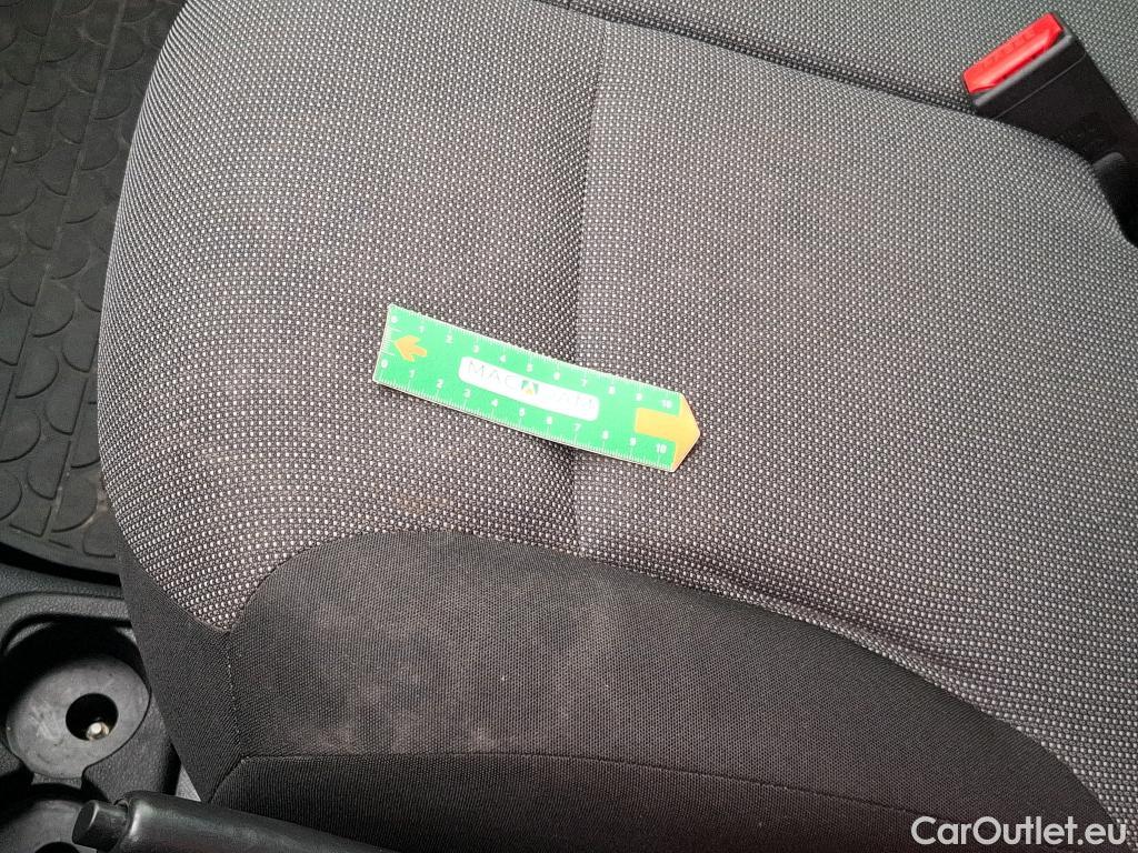  Peugeot  Partner PEUGEOT  VU 4p Fourgonnette BLUEHDI 100 S&S STD PREMIUM PACK #25