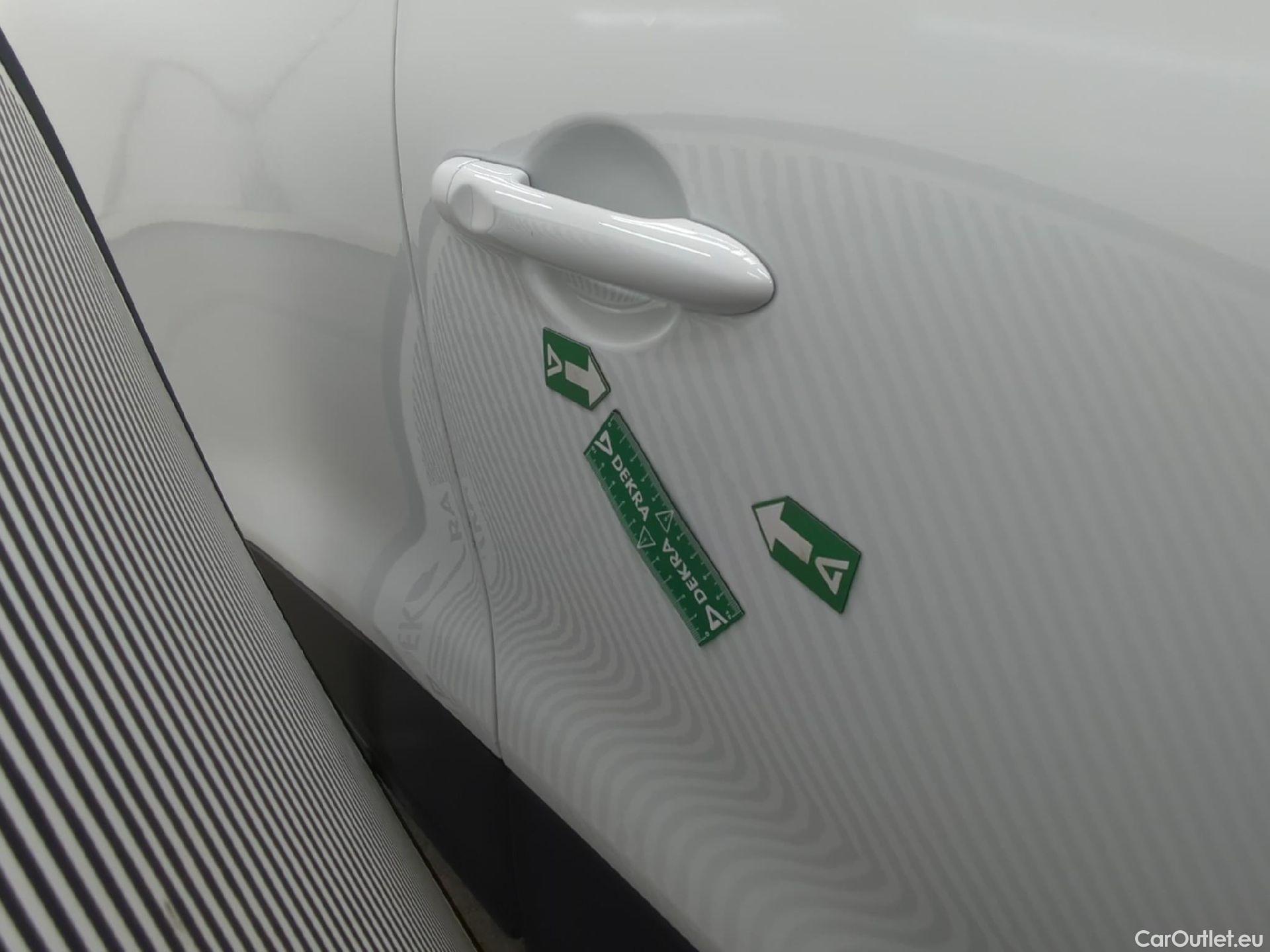  Renault  Clio  IV Air MediaNav 1.5 dCi 75CV BVM5 E6 #19