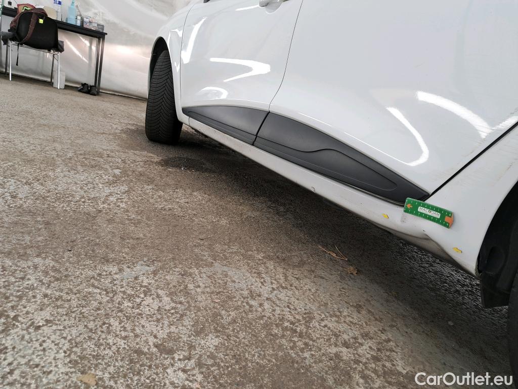  Renault  Clio  IV Air MediaNav 1.5 dCi 75CV BVM5 E5 #38