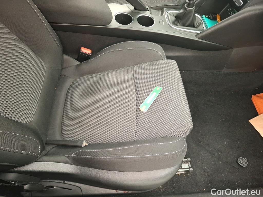  Renault  Megane  IV Berline 5pt. Société Air Nav 1.5 dCi 90CV BVM6 E6 #14
