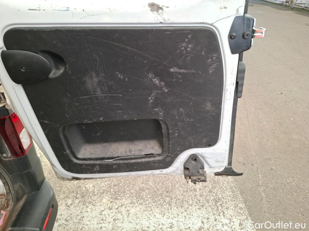  Renault  Trafic RENAULT  / 2014 / 4P / Fourgon tôlé FG GCF L1H1 1000 dCi 95 E6 #29