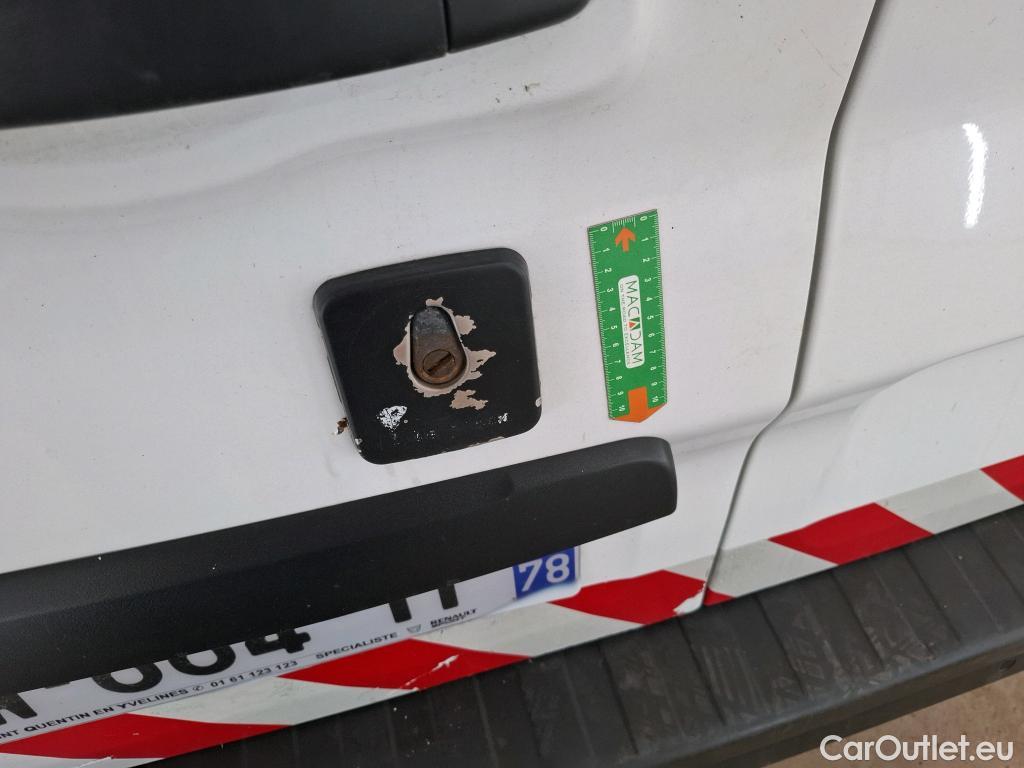  Renault  Trafic  Fourgon L1H1 1200 Confort 1.6 dCi 120CV BVM6 E6dT #17