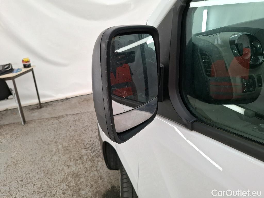  Renault  Trafic RENAULT  / 2014 / 4P / Fourgon tôlé FG GCF L1H1 1000 dCi 95 E6 #25