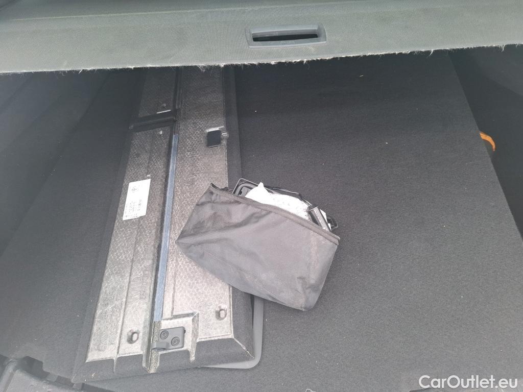  Toyota  Corolla  Touring Sports 5p Break Hybride 122h Dynamic Business / TRANSFO VP/VF #34