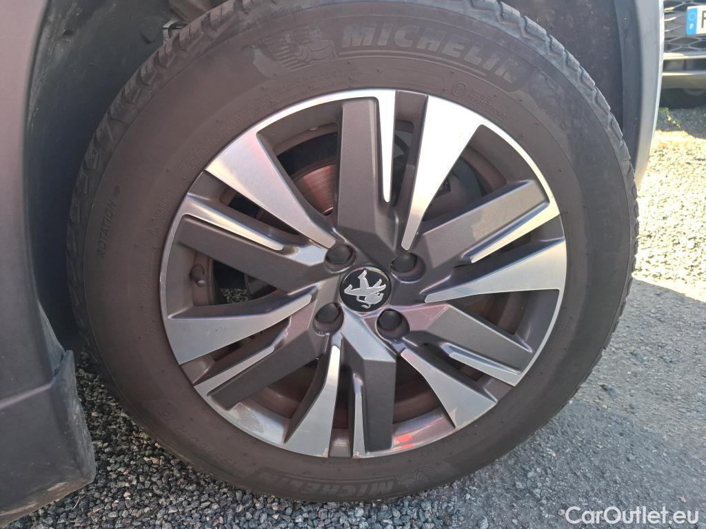  Peugeot  2008  Allure Business 1.2 PureTech 130CV BVM6 E6dT #2