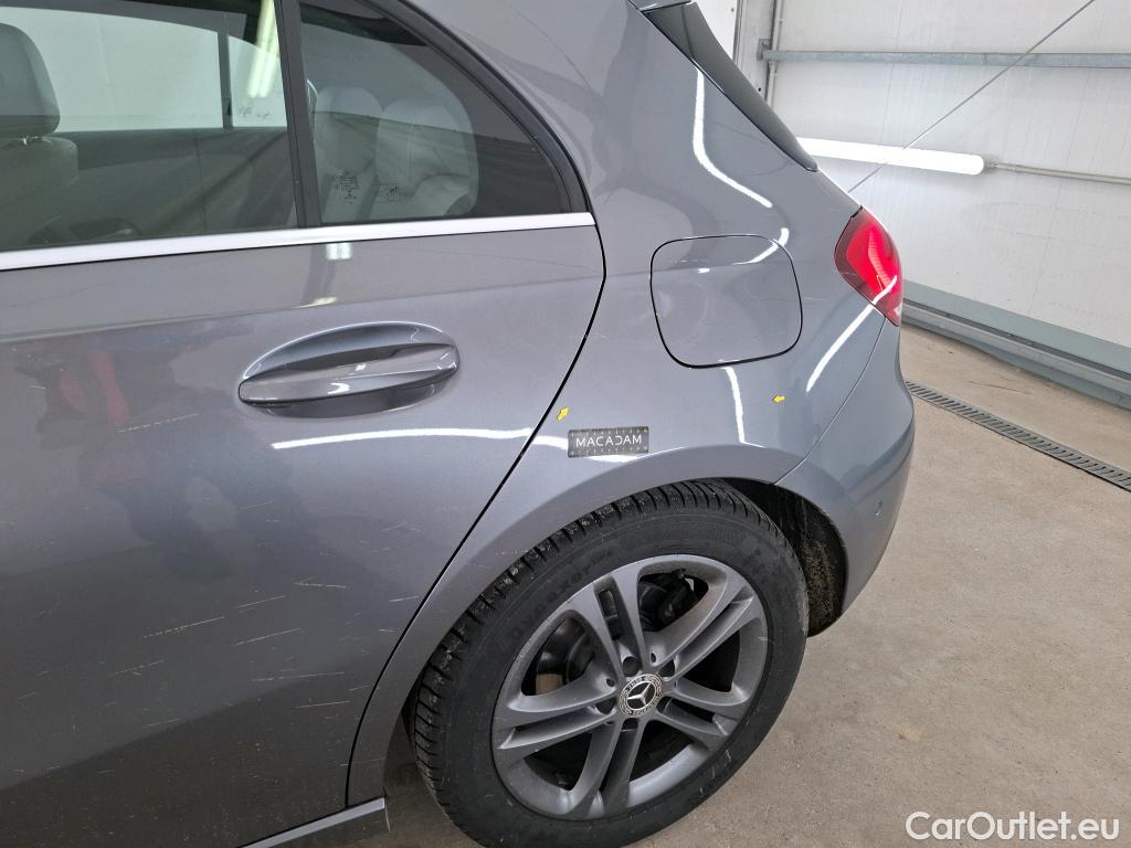  Mercedes  A-Klasse MERCEDES-BENZ Classe A Compact / 2018 / 5P / Berline A 180 d Business Line #1