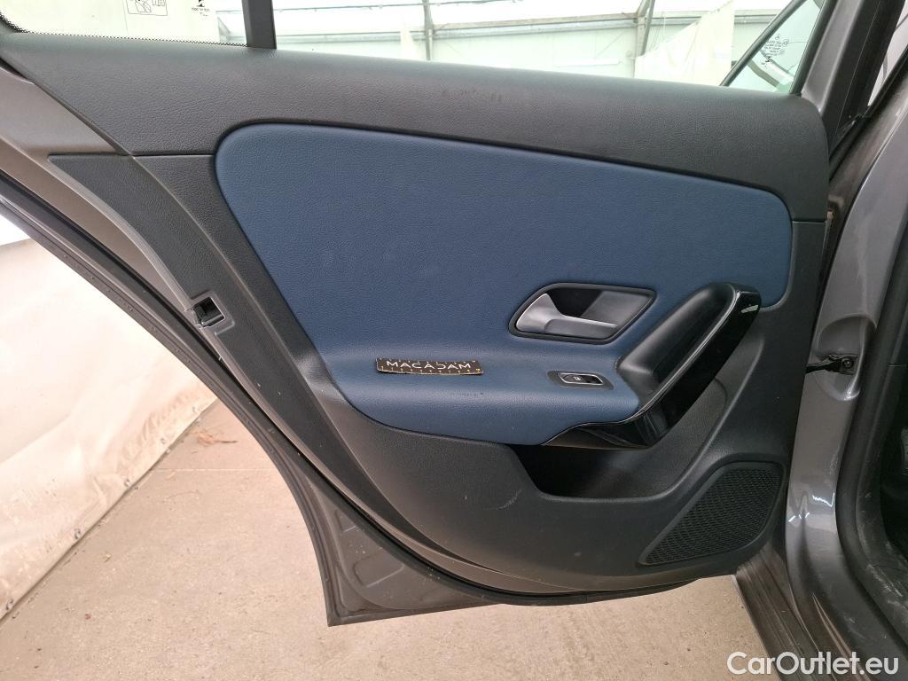  Mercedes  A-Klasse MERCEDES-BENZ Classe A Compact 5p Berline A 160 Business Line #23
