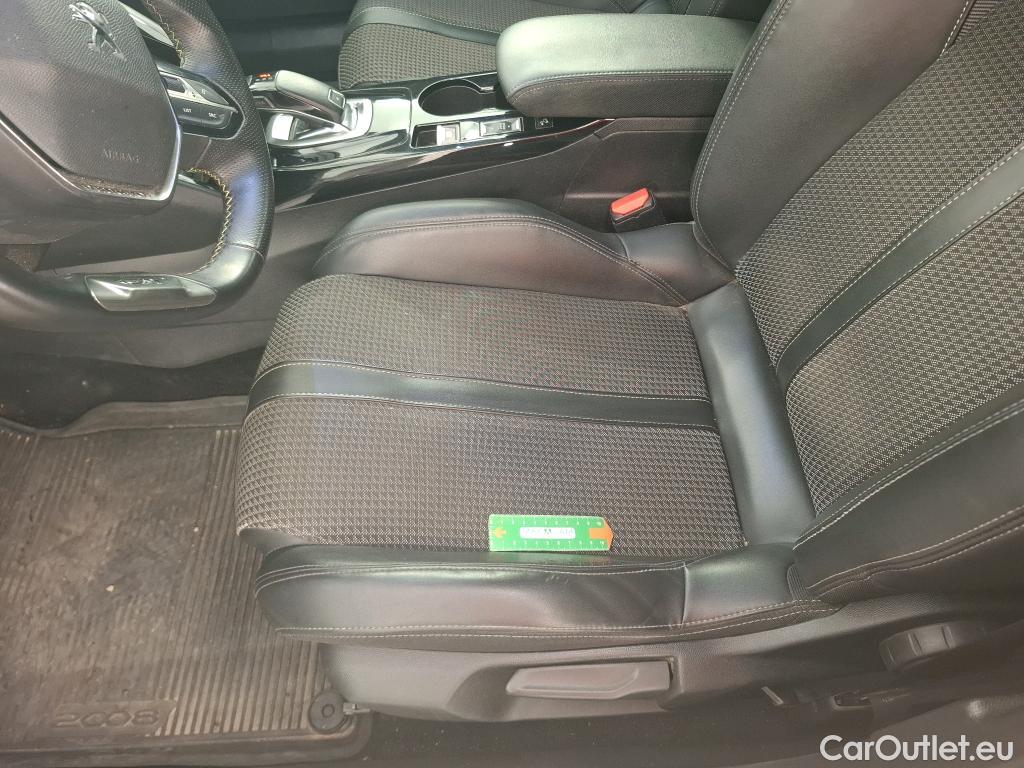  Peugeot  2008 PEUGEOT  / 2019 / 5P / Crossover 1.5 BLUEHDI 130 S&S EAT8 GT Line #1