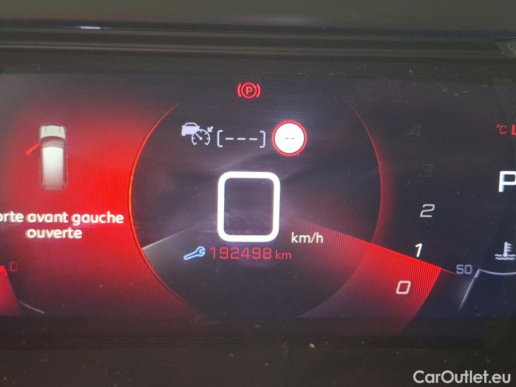 Peugeot  2008 PEUGEOT  / 2019 / 5P / Crossover 1.5 BLUEHDI 130 S&S EAT8 GT Line #14