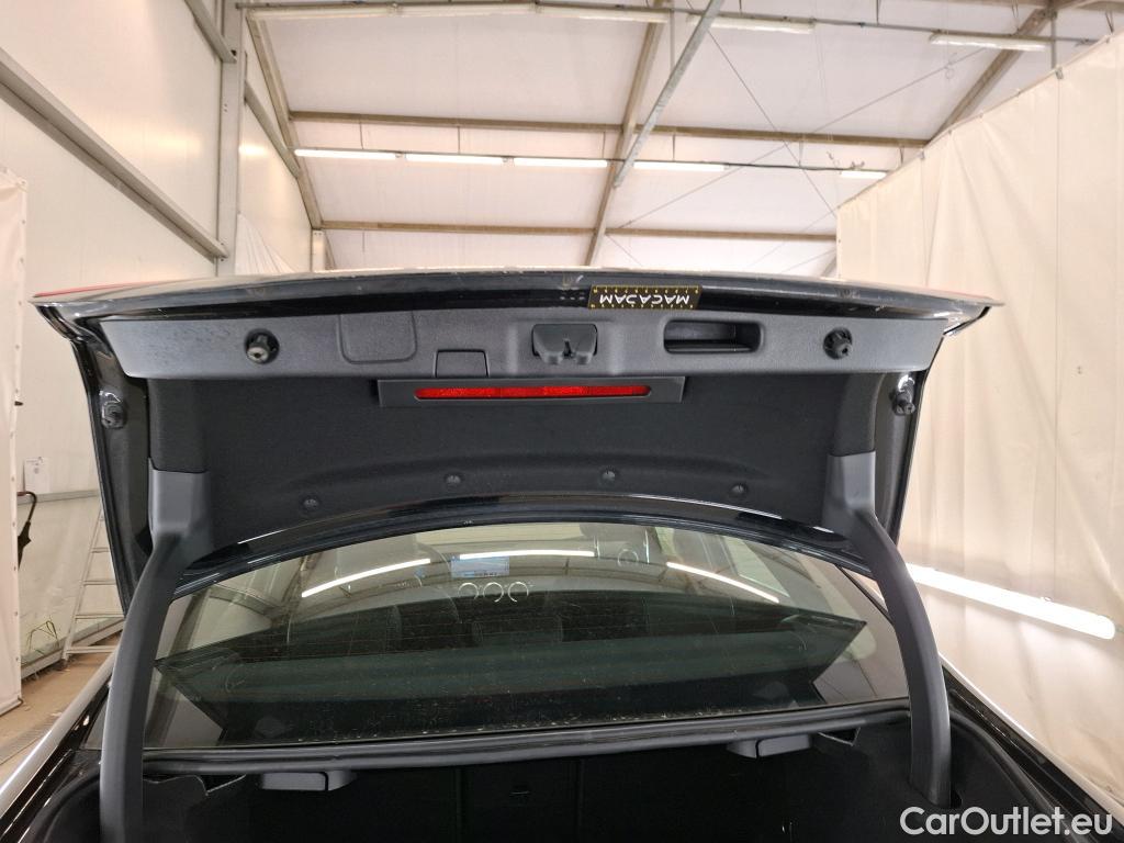  Mercedes  A-Klasse MERCEDES-BENZ Classe A Berline / 2018 / 4P / Berline A 200 d Business Line 8G-DCT #9